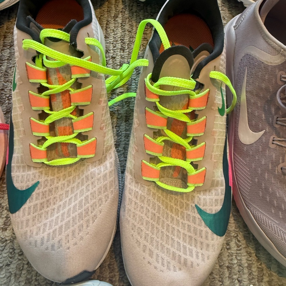 15 pairs of Nike Women's Assorted Athletic Shoes - Multi Color Mix - Picture 8 of 16